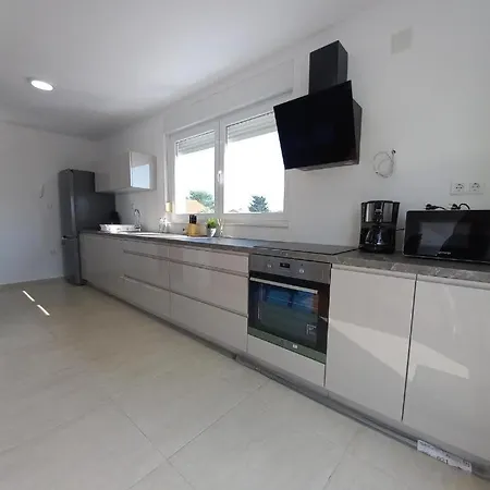 Apartment Amor Vir Vir