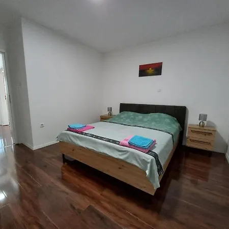 Apartment Amor Vir Vir