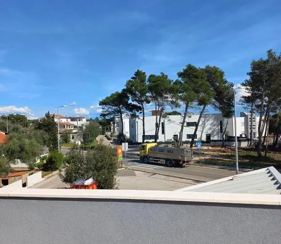 Apartment Amor Vir Διαμέρισμα *