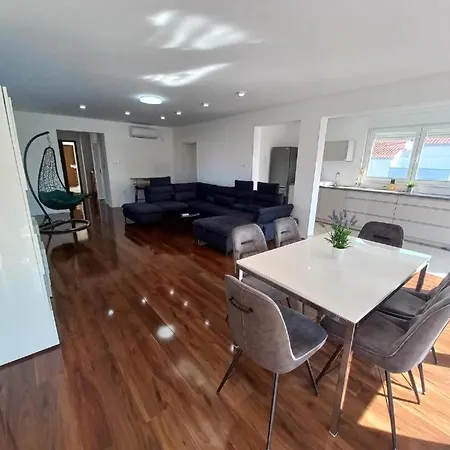 Apartment Amor Vir Апартаменты *