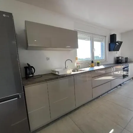 Apartment Amor Vir Апартаменты Вир