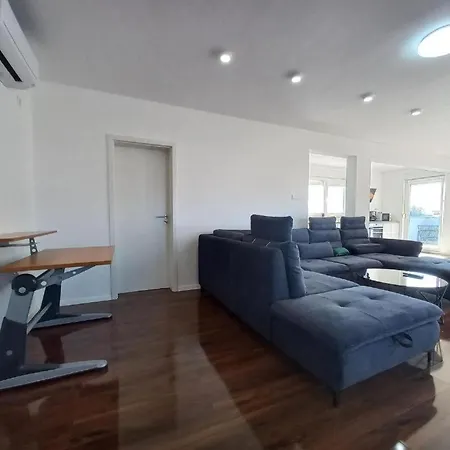 Apartman Apartment Amor Vir